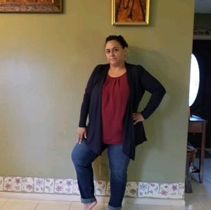 Meet your Posher, Yesenia